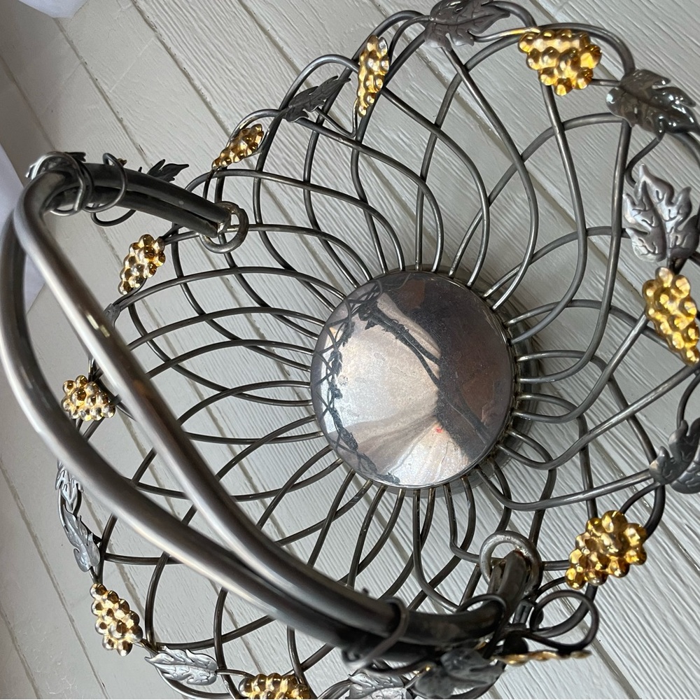 Godinger Silver Basket - Picture 3 of 7